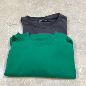 Zara SZ S 2 Crop Top Bundle Charcoal And Green Short Sleeve shirts